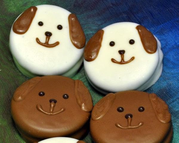 Pure Puppy Love Chocolate-Covered Oreo Favors