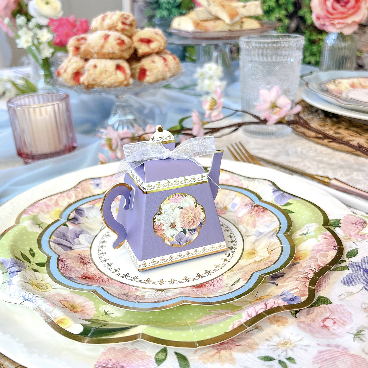 Tea Time Party 78 Piece Party Tableware Set (16 Guests) Atlernate 7