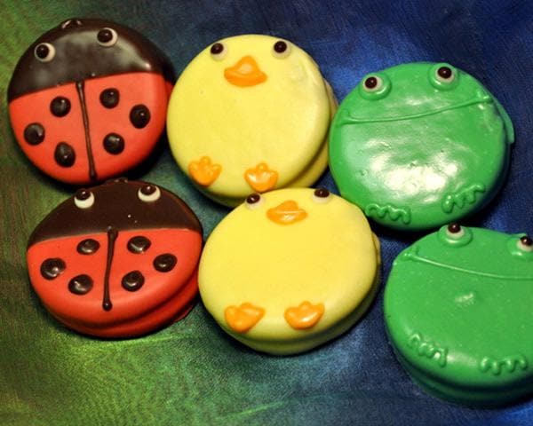 Critters Chocolate-Covered Oreo Favors