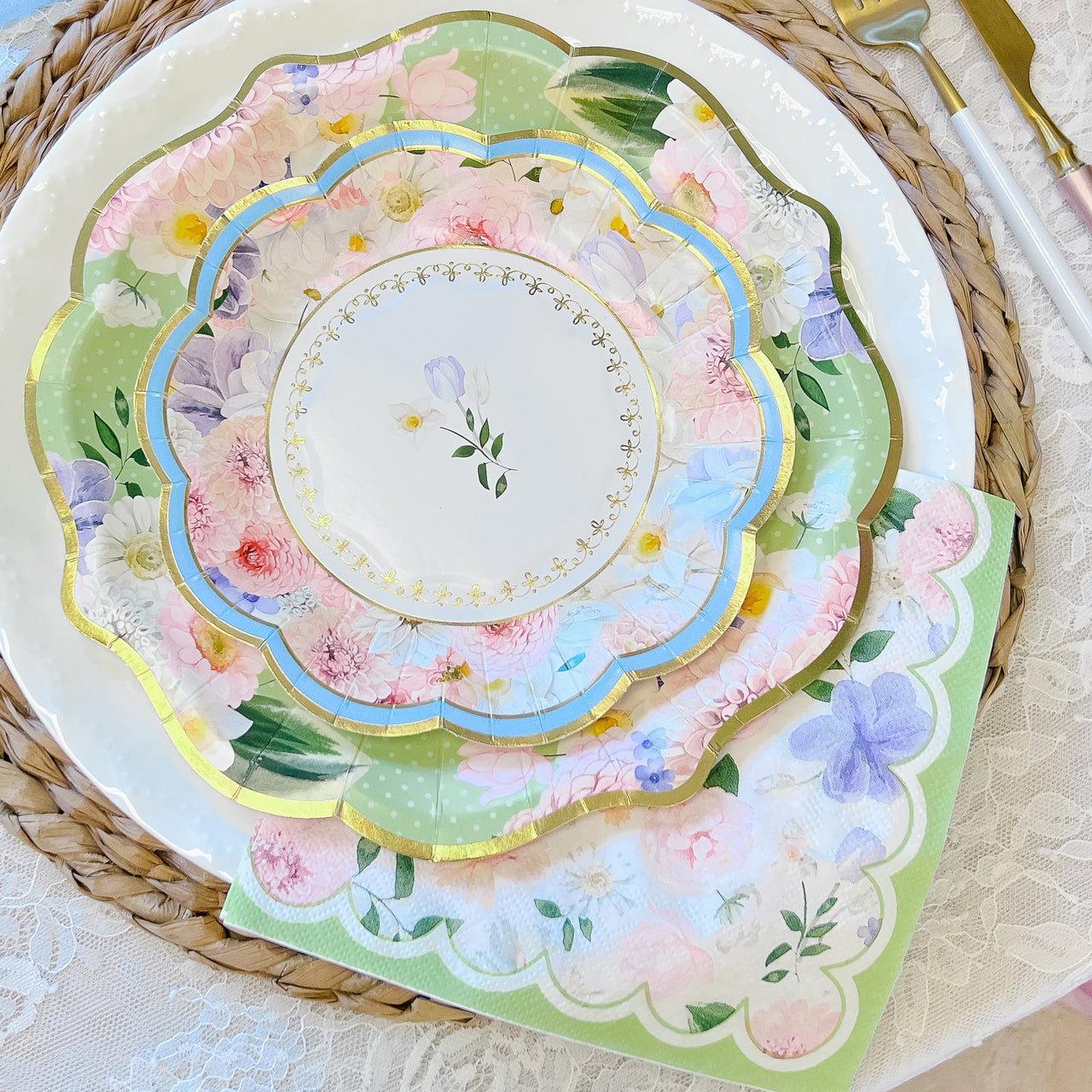 Tea Time Party 7" Premium Paper Plates - Assorted (Set of 16) Atlernate 2