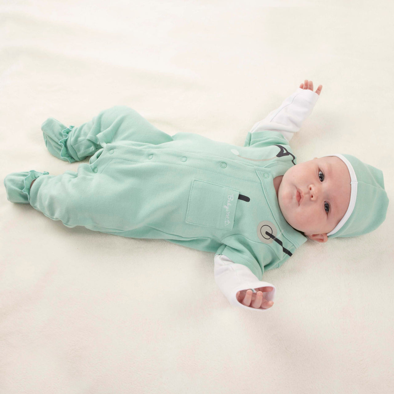 Big Dreamzzz Baby M.D. 3-Piece Layette Set in "Doctor's Bag" Gift Box (Personalization Available)