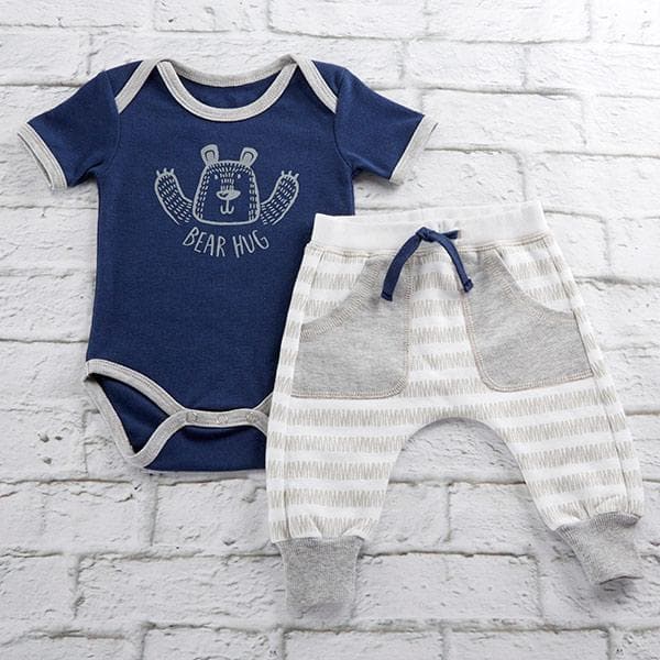 Trendy Baby Bear Hug 2-Piece Outfit