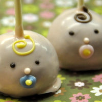 Thumbnail for Baby Face Cake Pops